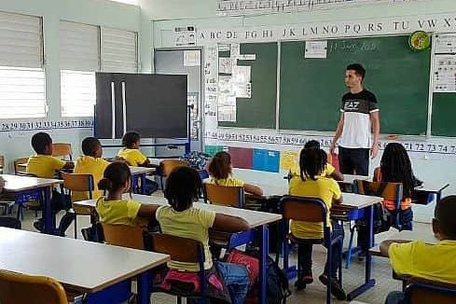 Les couturiers de Guadeloupe se lancent dans la fabrication de masques pour enfants