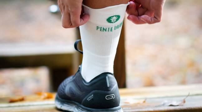 Laval : Une entreprise lance des chaussettes de sport en filets de pêche recyclés